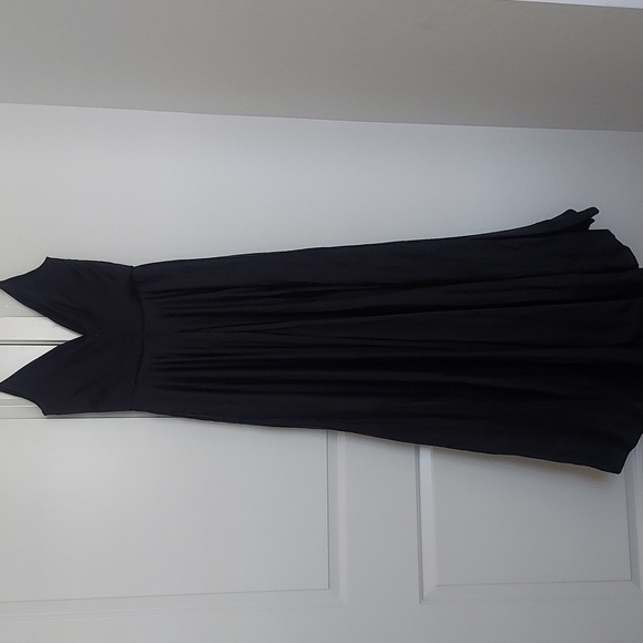 La Femme Strappy Black Satin Ballgown with Front Slit Size 10 - Picture 4 of 7
